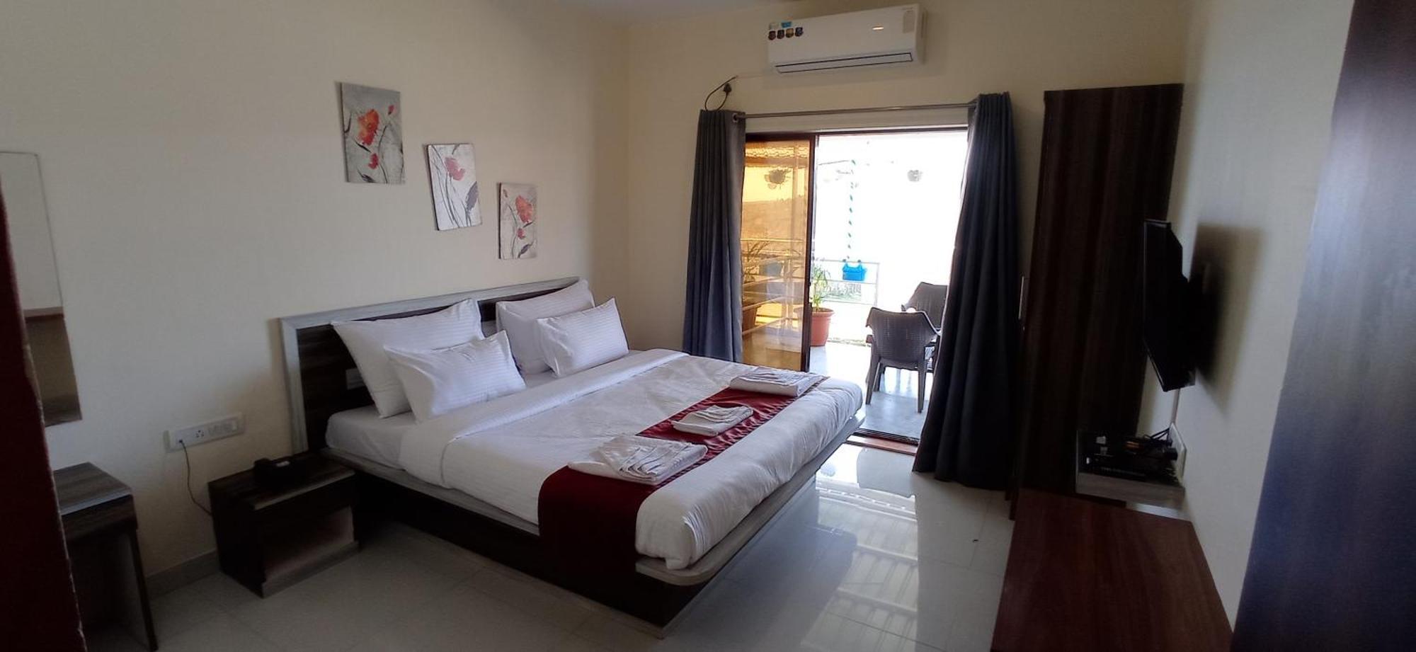 Trattino Resorts Panchgani Bagian luar foto