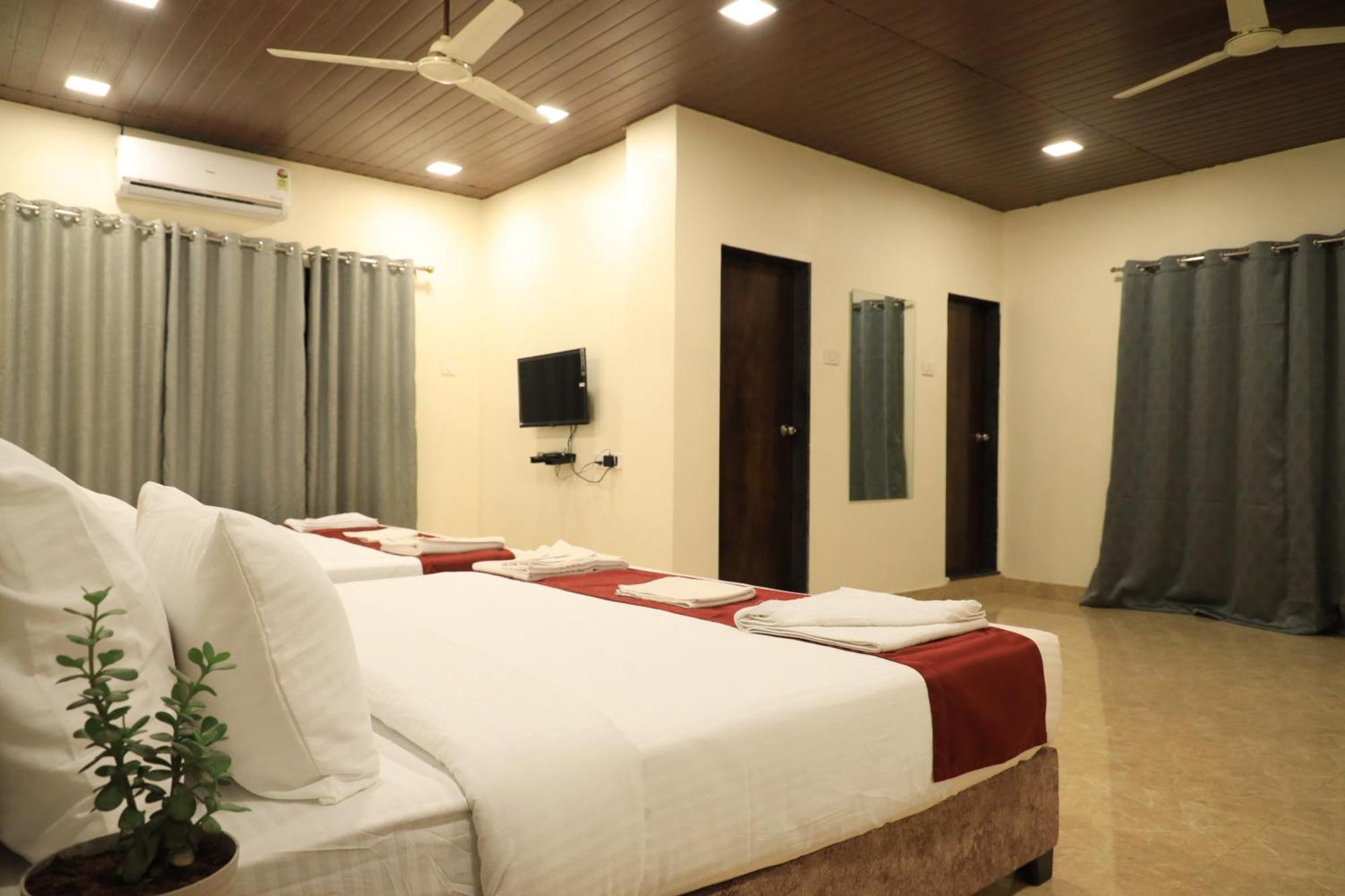 Trattino Resorts Panchgani Bagian luar foto