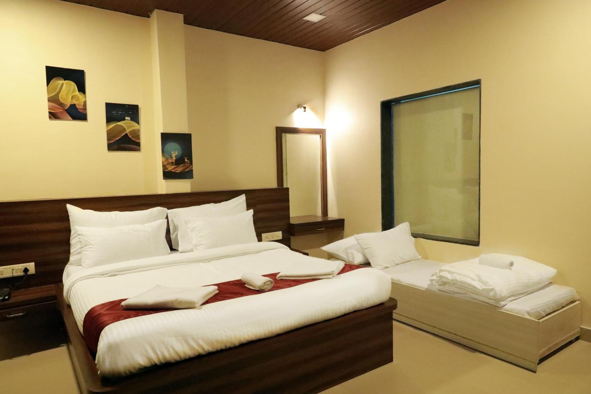 Trattino Resorts Panchgani Bagian luar foto