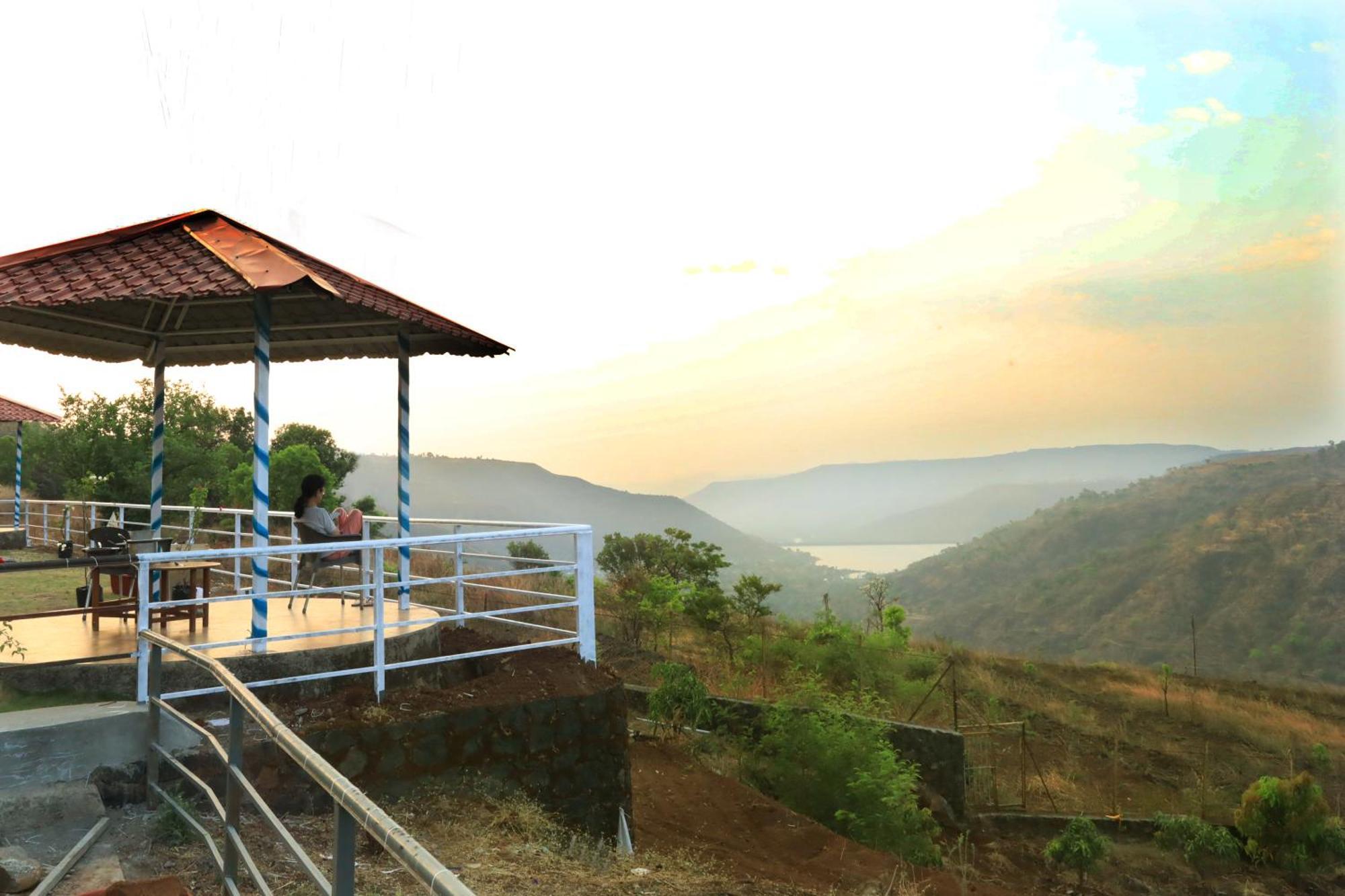 Trattino Resorts Panchgani Bagian luar foto